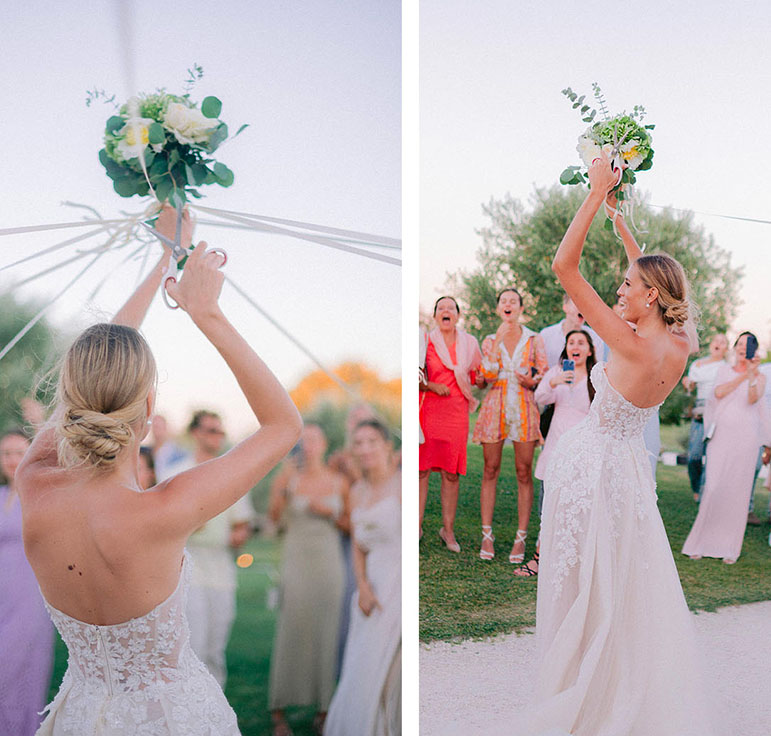 une mariée lance son bouquet avec les rubans